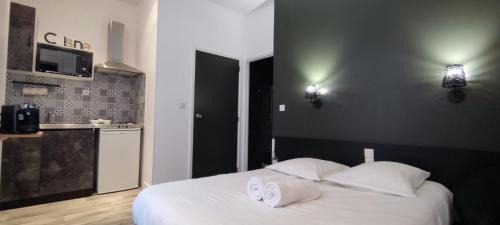 Neris-les-Bains Apartment | Cozy Guest Home in Prime Location, Rated 8.6/10