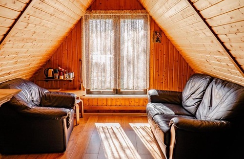 Pleskodale House | Explore Guest House Šampētera māja - 4 Star & Hot Tub Access