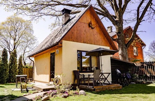 Pleskodale House | Explore Guest House Šampētera māja - 4 Star & Hot Tub Access
