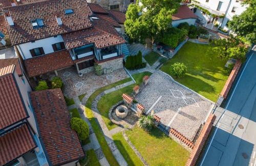 Podnanos House | Top-Rated Guest House Žerjal: A Family-Friendly Retreat
