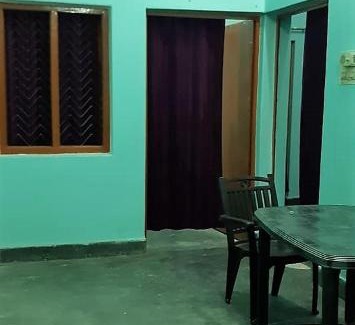 Varanasi House | Cozy Guest House with Breakfast & Child-Friendly Amenities