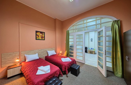 Sofia City Center Bed & Breakfast | Guest House 32: Eco-Friendly Retreat with Spa & Breakfast