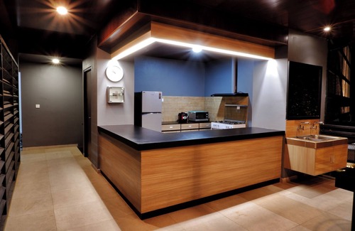 Pamulang Hotel | Guest House 555 NKI