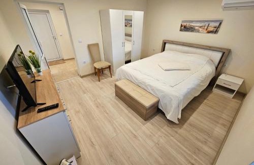 Trakata House | Relax at Вила 59 - Steps from the Beautiful Shoreline