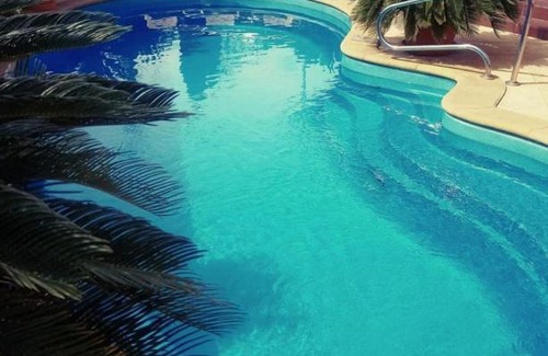 Bytkha House | Affordable Guest House AKS with Pool & 9/10 Review Score