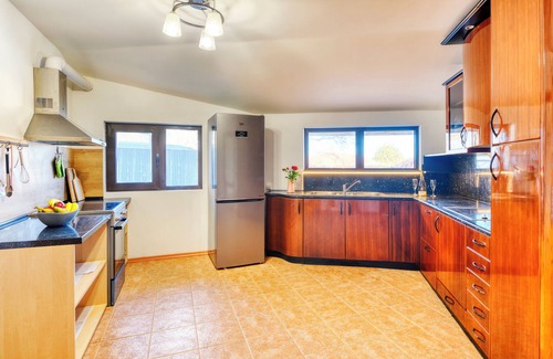 Osenovo Apartment | Guest house Andrea