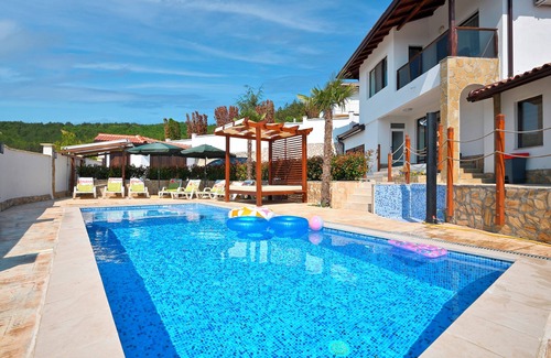 Osenovo Apartment | Guest house Andrea