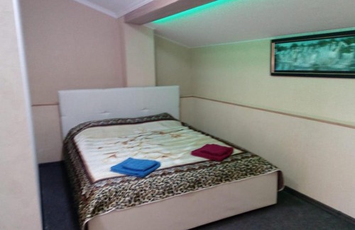 Kazan Hotel | Pet-Friendly Retreat at Guest House Argo with Hot Tub