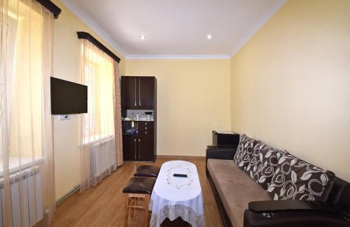 Tsaghkadzor House | Highly Rated Guest House Arsan with Family-Friendly Amenities