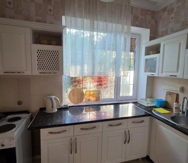 Cholpon-Ata House | Family-Friendly Guest House at DO Altyn with Ocean Views