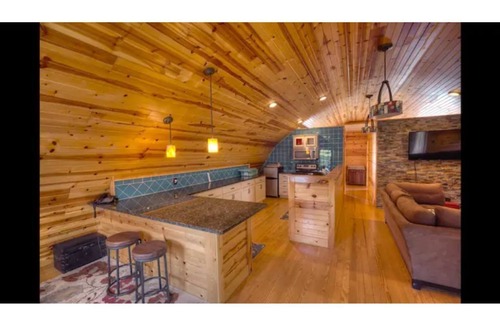 Widnoon House | Top-Rated Guest House at The River with Spa & Breakfast