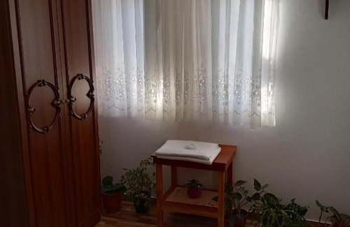 Berat House | Guest House Baba Lluka: Rated 10/10 with Restaurant & Fireplace