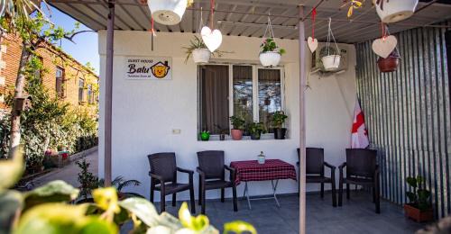 Kutaisi Apartment | Family-Friendly Comfort at Guest House BALU Awaits You