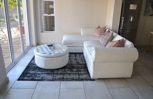 Rondebosch House | Discover Tranquility at Our Guest House & Beauty Spa
