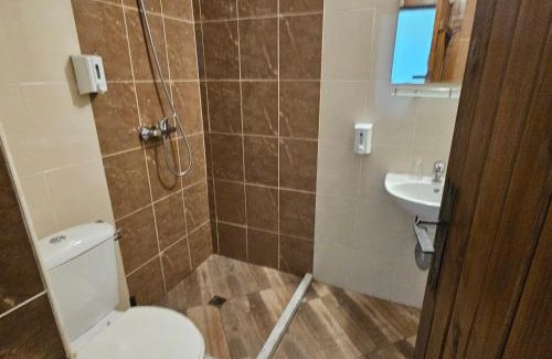 Belchin House | Experience Guest House Belchin View: Family-Friendly Retreat
