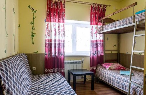 Leninsky District House | Cozy Guest House Berezka: Pet-Friendly & Family Comfort