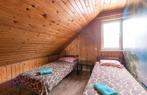 Leninsky District House | Cozy Guest House Berezka: Pet-Friendly & Family Comfort