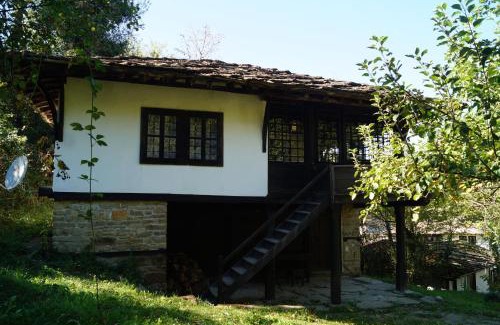 Bojentsi House | Comfortable Stay at Guest House Cana Mihova with Dining