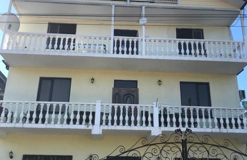 Bagmaran House | Pet-Friendly Guest House Chegem with Family Amenities