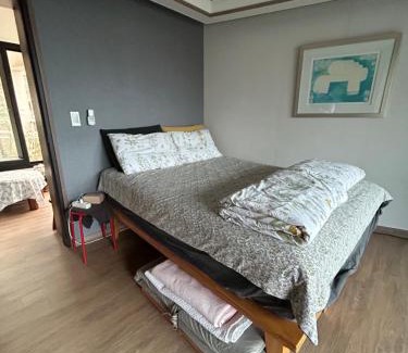 Mokpo House | Welcoming Guest House Dalggume - Family-Friendly Retreat