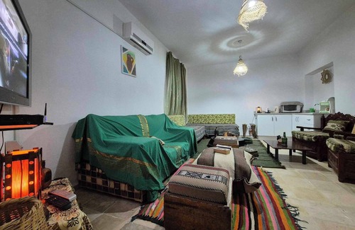 Tozeur Apartment | Guest house Dar Traki Tozeur tourist area with swimming pool and breakfast included.