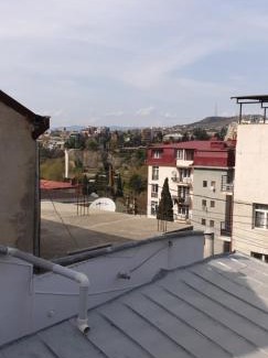 Old Tbilisi House | Cozy Guest House Didis: Family-Friendly with Hot Tub & More