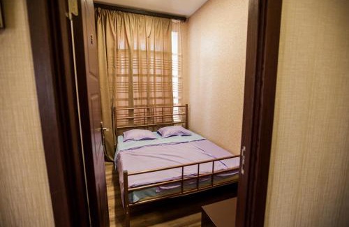 Old Tbilisi House | Cozy Guest House Didis: Family-Friendly with Hot Tub & More