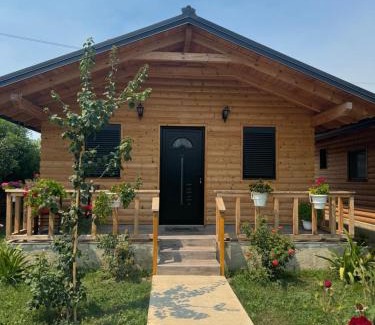 Ura Vajgurore House | Guest House Dimal Berat