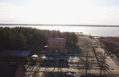 Rostov House | Discover Guest House Dom Okhotnika: Pet-Friendly Retreat