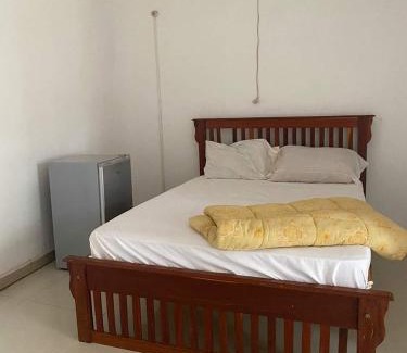 Chimoio Apartment | Cozy Stay at Guest House dos Amigos with Breakfast Included