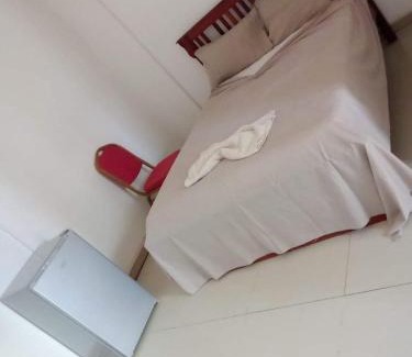 Chimoio Apartment | Cozy Stay at Guest House dos Amigos with Breakfast Included