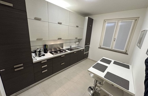 Piacenza Apartment | Modern Guest House with Breakfast for Work or Vacation