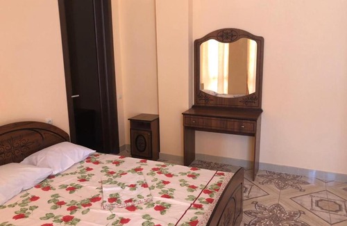 Vityazevo House | Relax at Guest House Elisaveta with Pool & Hot Tub Access