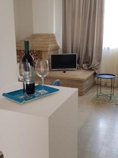Zabrezani House | Elegant Guest House Flora with Ocean View & Pet-Friendly Perks
