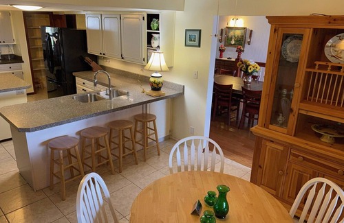 Lady Lake House | Inviting Guest House on Lake Griffin for Memorable Getaways