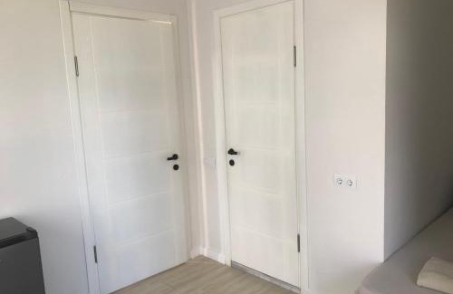 Makhinjauri House | Oceanfront Guest House Garden Beach - Rated 9.8/10