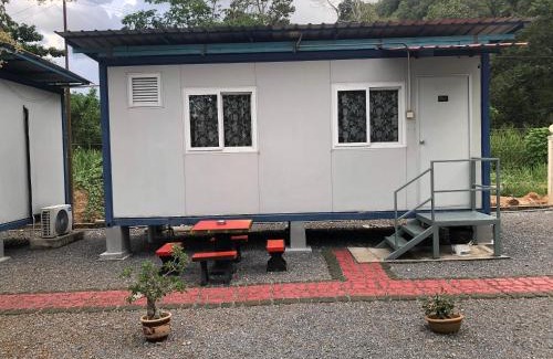 Kaki Bukit Hotel | Family-Friendly Guest House Gua Kelam with High Ratings