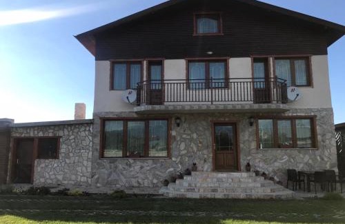 Samokov Villa | Discover Guest House Haciendata: Pet-Friendly Retreat