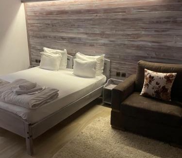 Melnik House | Family-Friendly Guest House Holiday in Melnik with Top Ratings