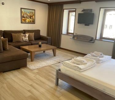 Melnik House | Family-Friendly Guest House Holiday in Melnik with Top Ratings