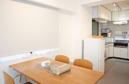Maejima Apartment | Top-Rated Guest House II Rokumarukan with Family Amenities