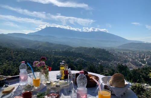 Berat House | Top-Rated Guest House Iljesa with Family-Friendly Amenities