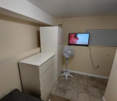 Mariners Harbor Apartment | Serene Guest House in a Tranquil Neighborhood