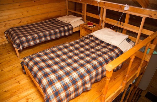 Bugrovo Hotel | Cozy Guest House in Bugrovo with Hot Tub & Breakfast