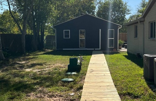 Manvel House | Private Guest House in Manvel: Pet-Friendly Family Escape