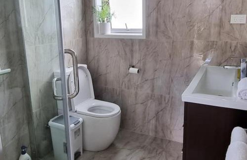 Te Puke House | Family-Friendly Guest House in Tepuke with Kitchen Access