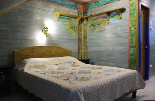Kostroma Hotel | Pet-Friendly Guest House Ipat'yevskaya Sloboda - 9/10 Rated