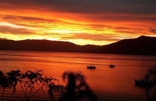 Florianopolis House | Experience Guest House Isadora Duncan with Ocean Views