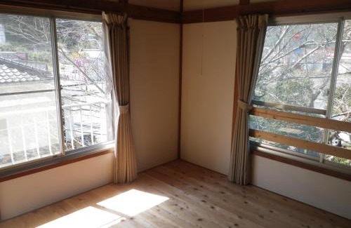 Matsuzaki House | Cozy Guest House Itokawa with Ocean View and Breakfast