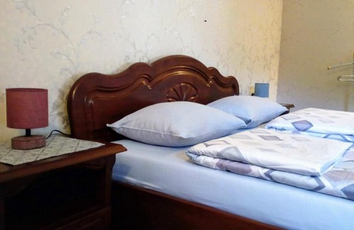 Lieninski rajon House | Guest House Izumrudnyy: 10/10 Rated, Pet-Friendly Retreat